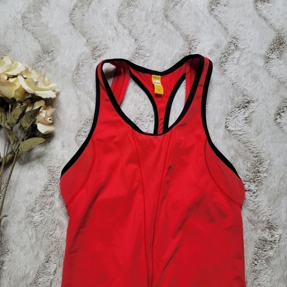 ✨CL LoleMontreal Red Sleeveless Racerback Atheltic Wear Tank Top Black Trim Sz M - Picture 2 of 11